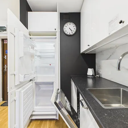 Superapart Polna 30 - Blisko Metra Politechnika Apartmán Varšava